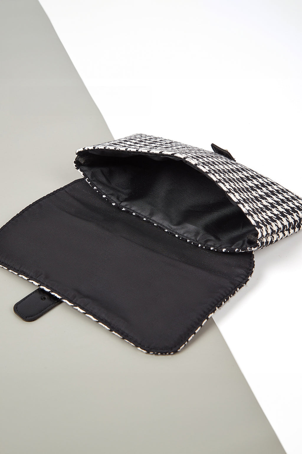 Black Houndstooth Print PU Leather Tab Patchwork Wallet Clutch Bag