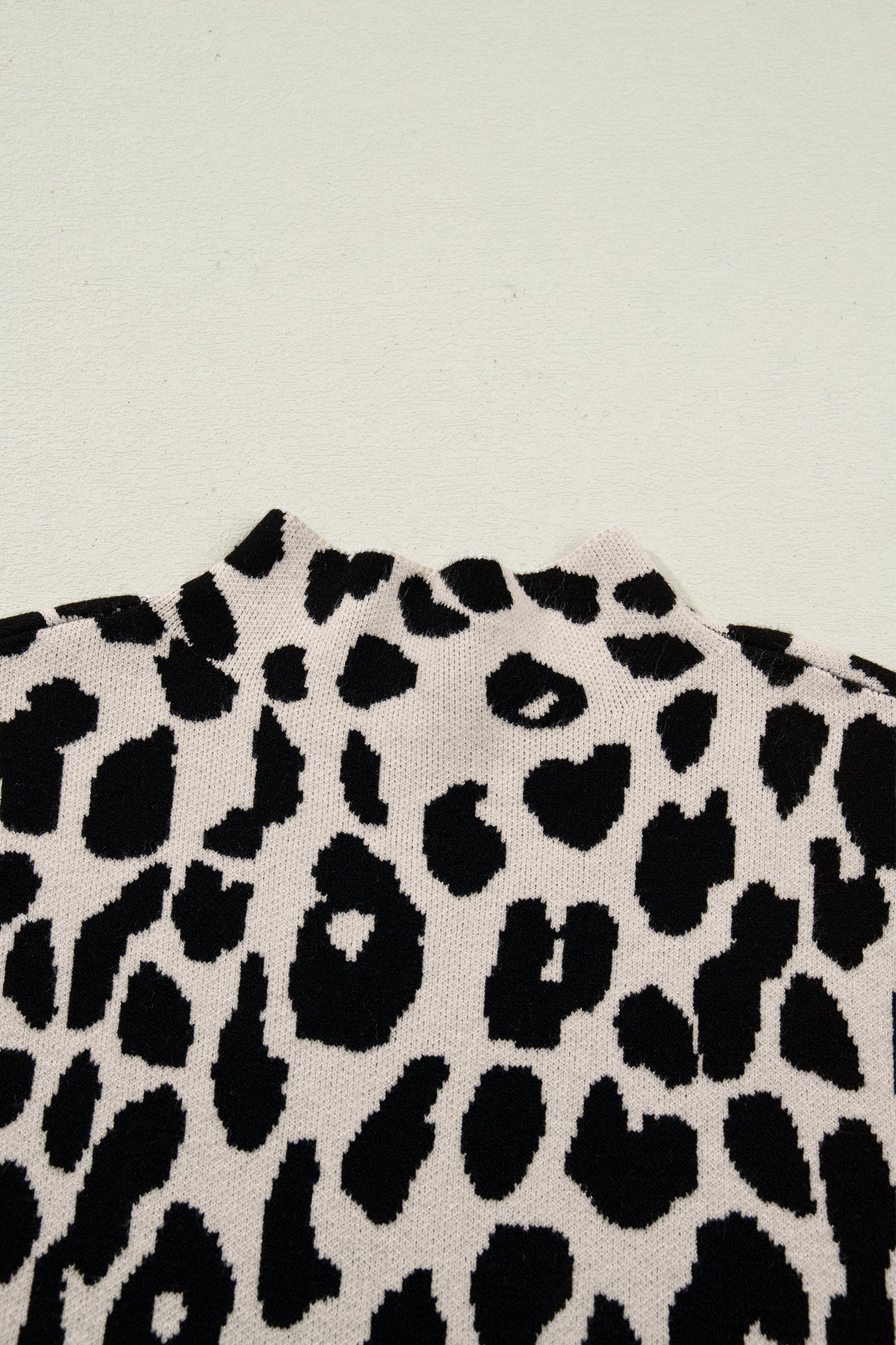 Black Leopard Print High Neck Short Sleeve Sweater