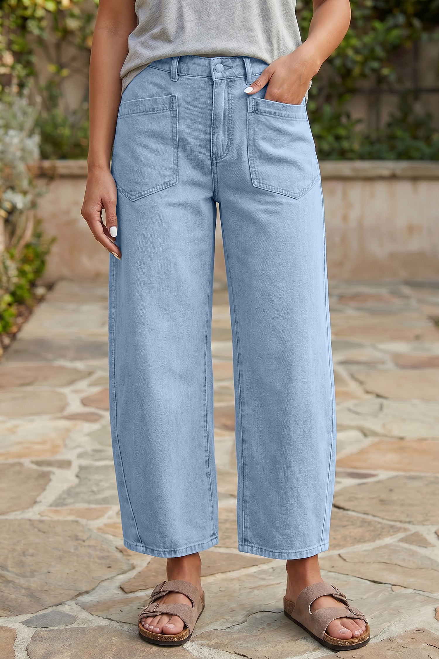 Beau Blue Solid Color Square Patch Pocket Ankle-length Barrel Jeans