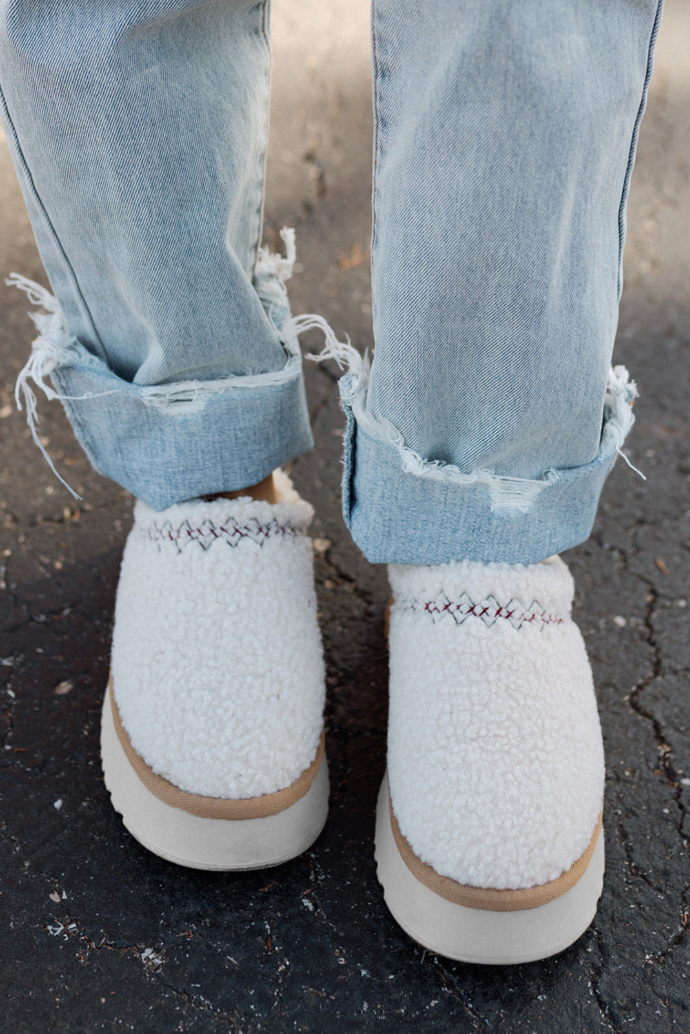 White Soft Plush Embroidered Detail Flat Platform Slippers