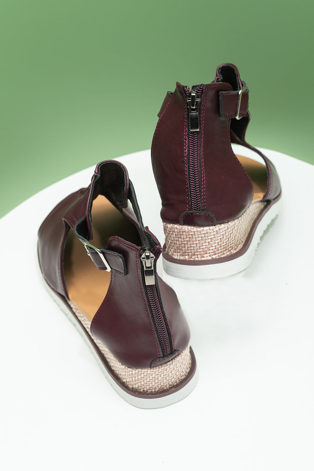 Casual PU Cutout Buckle Strap Platform Sandals