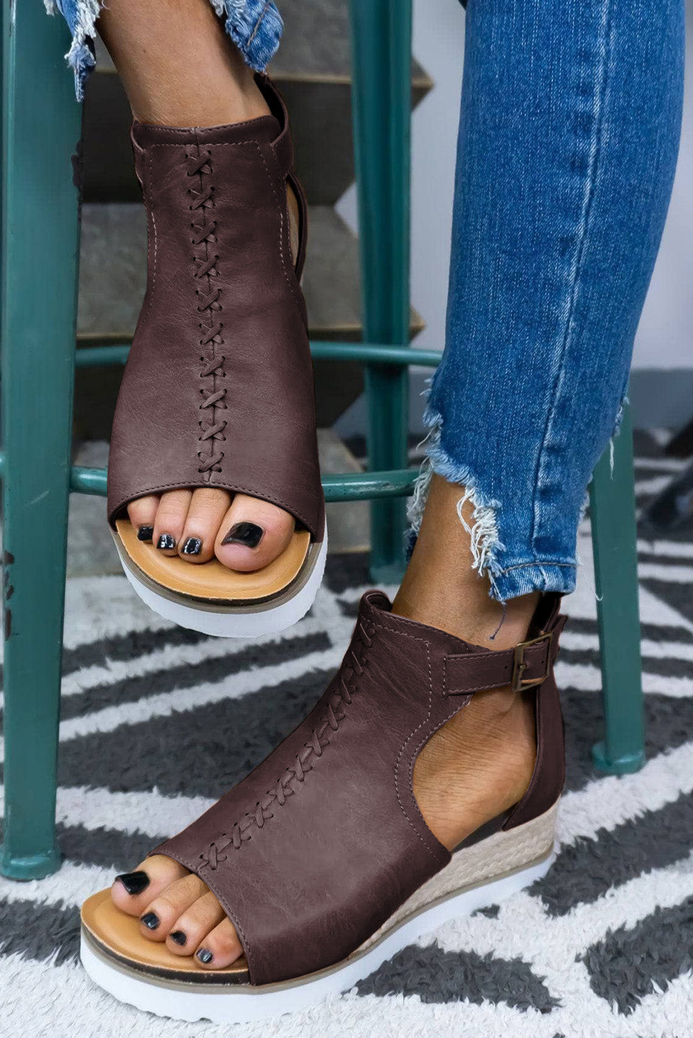 Casual PU Cutout Buckle Strap Platform Sandals