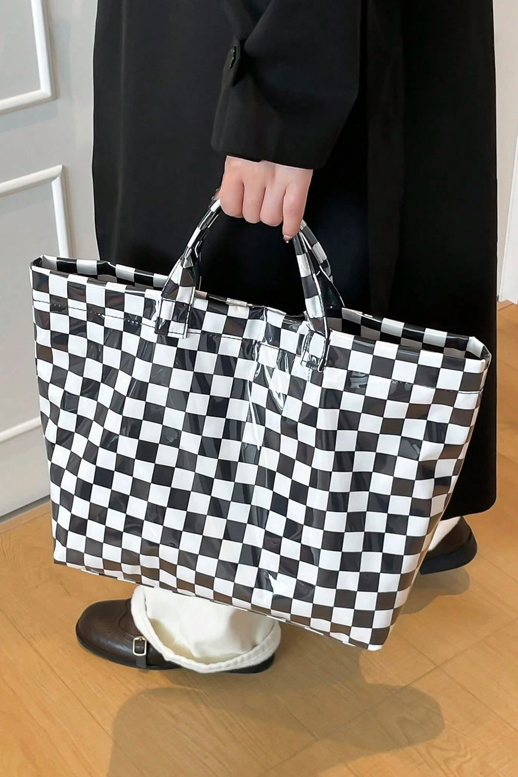 Color black Plaid Pattern PVC Glossy Waterproof Tote Bag