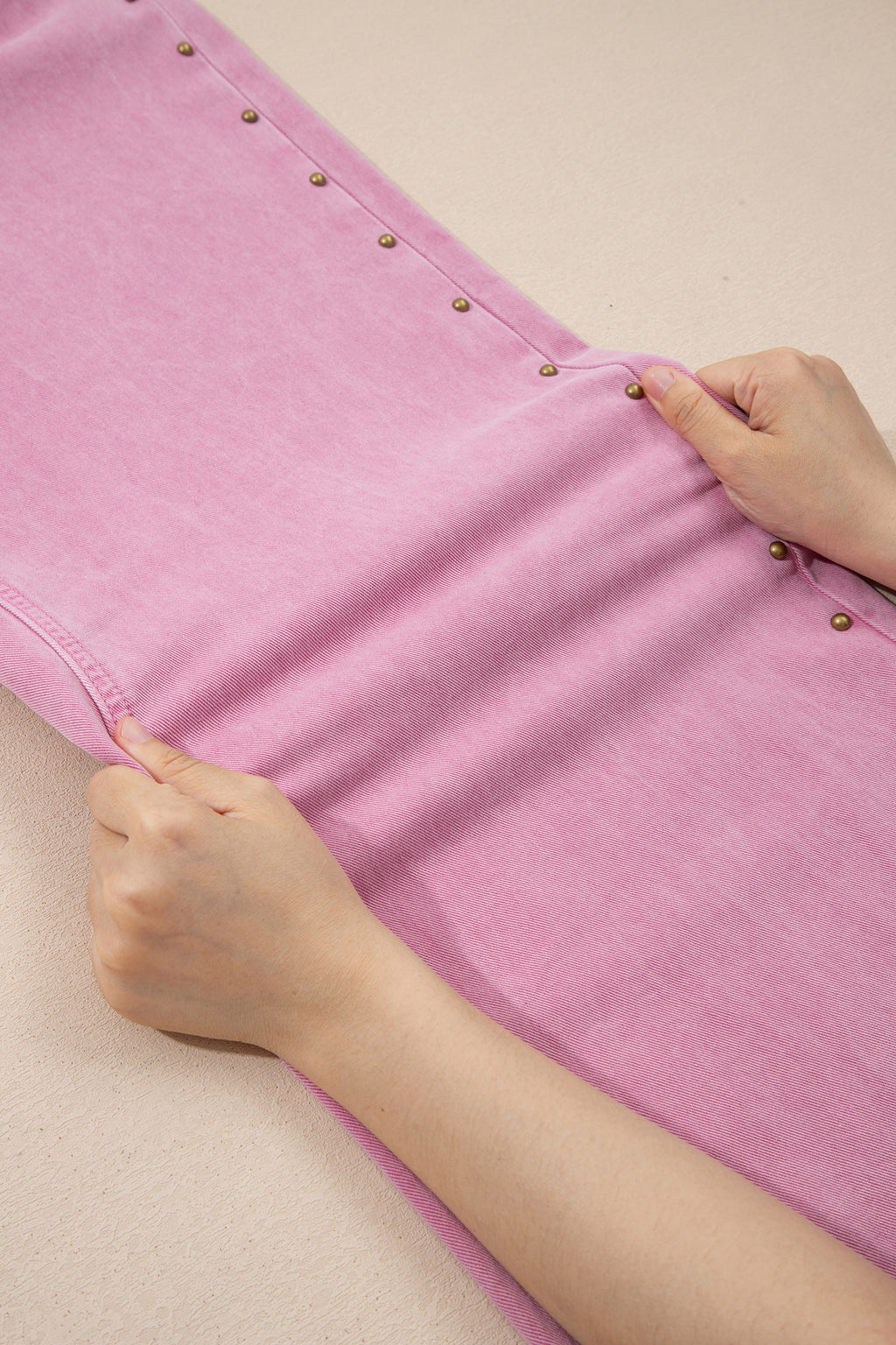 Pink Beaded Side Detail Split Loose Jeans