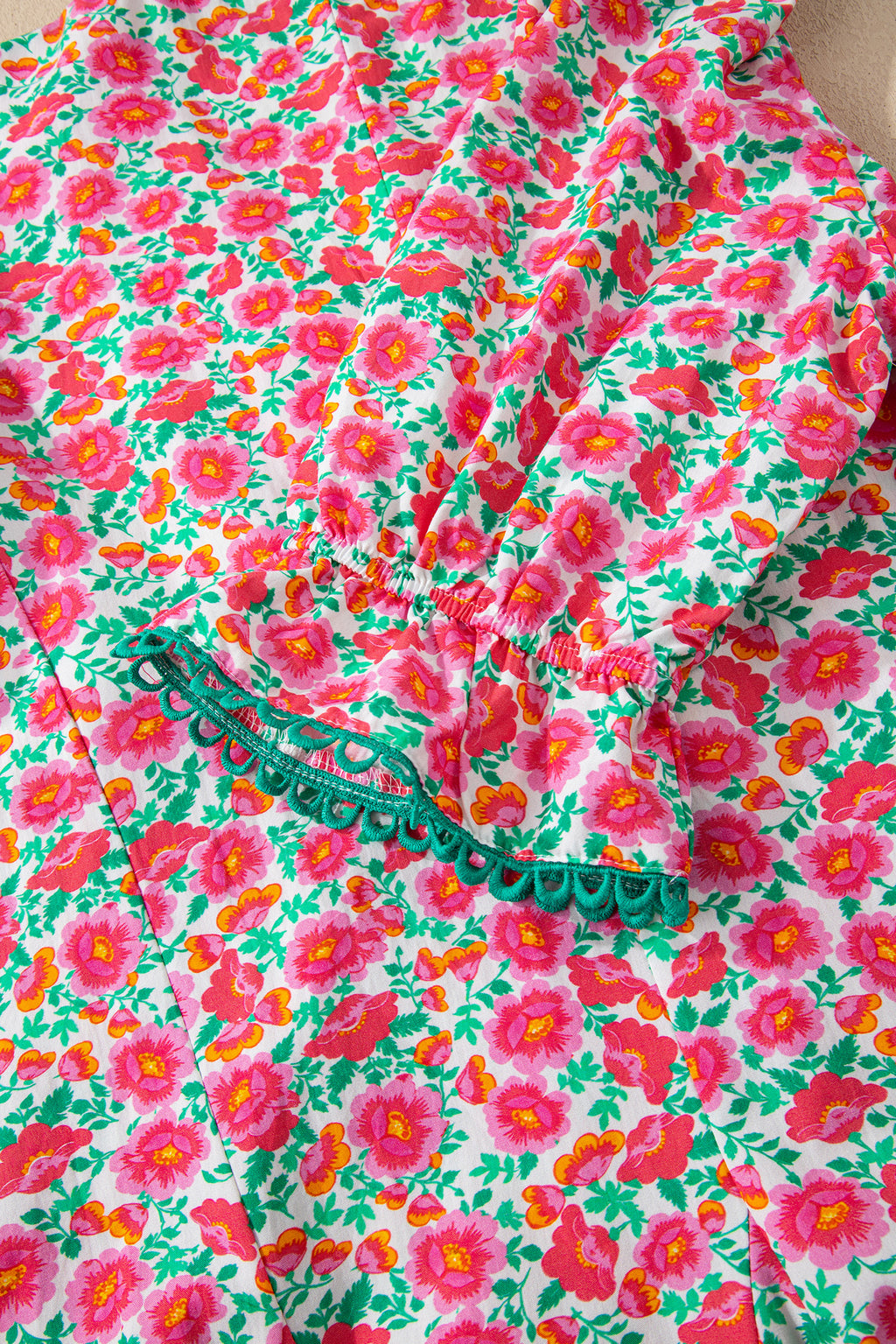 Pink Floral Print V Neck Patchwork Short Bubble Sleeve Mini Dress